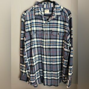 Old Navy. Men’s flannel size large.